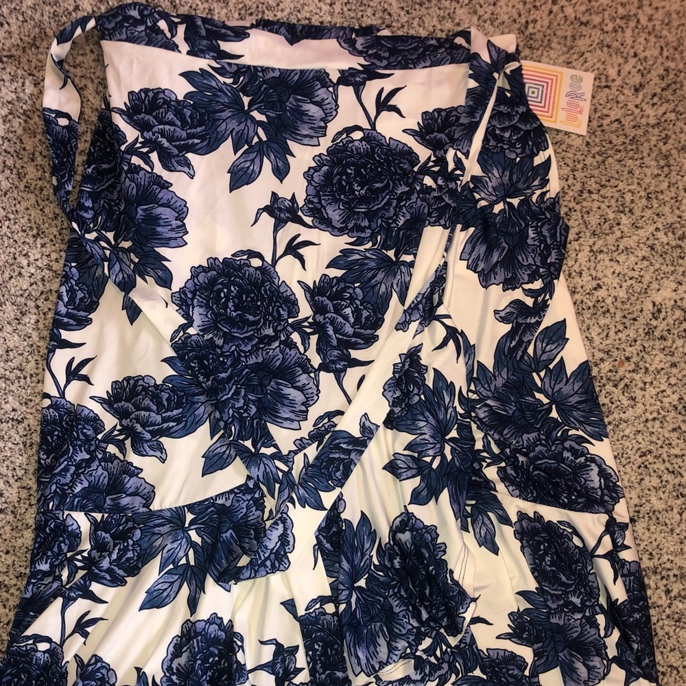 LuLaRoe Bella